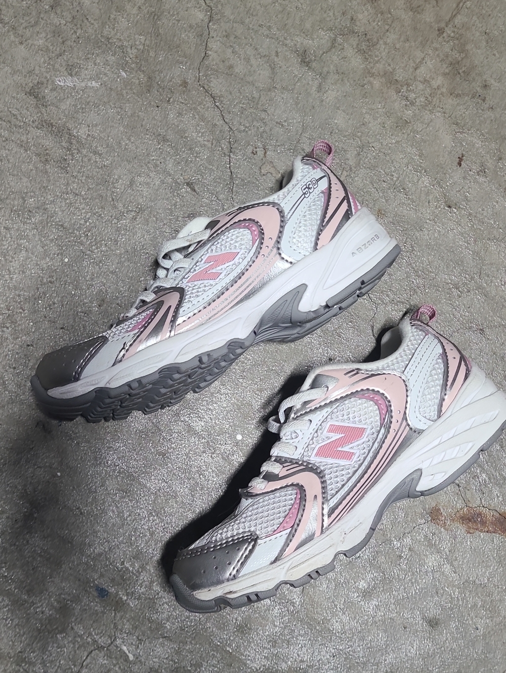 New Balance Girls Kids 530 Stretch Lace Casual Sneakers Pink Gray White 12 Shoes - Picture 8 of 8